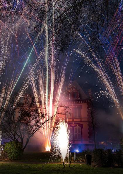 Chants de noël et embrasement du Castelrose